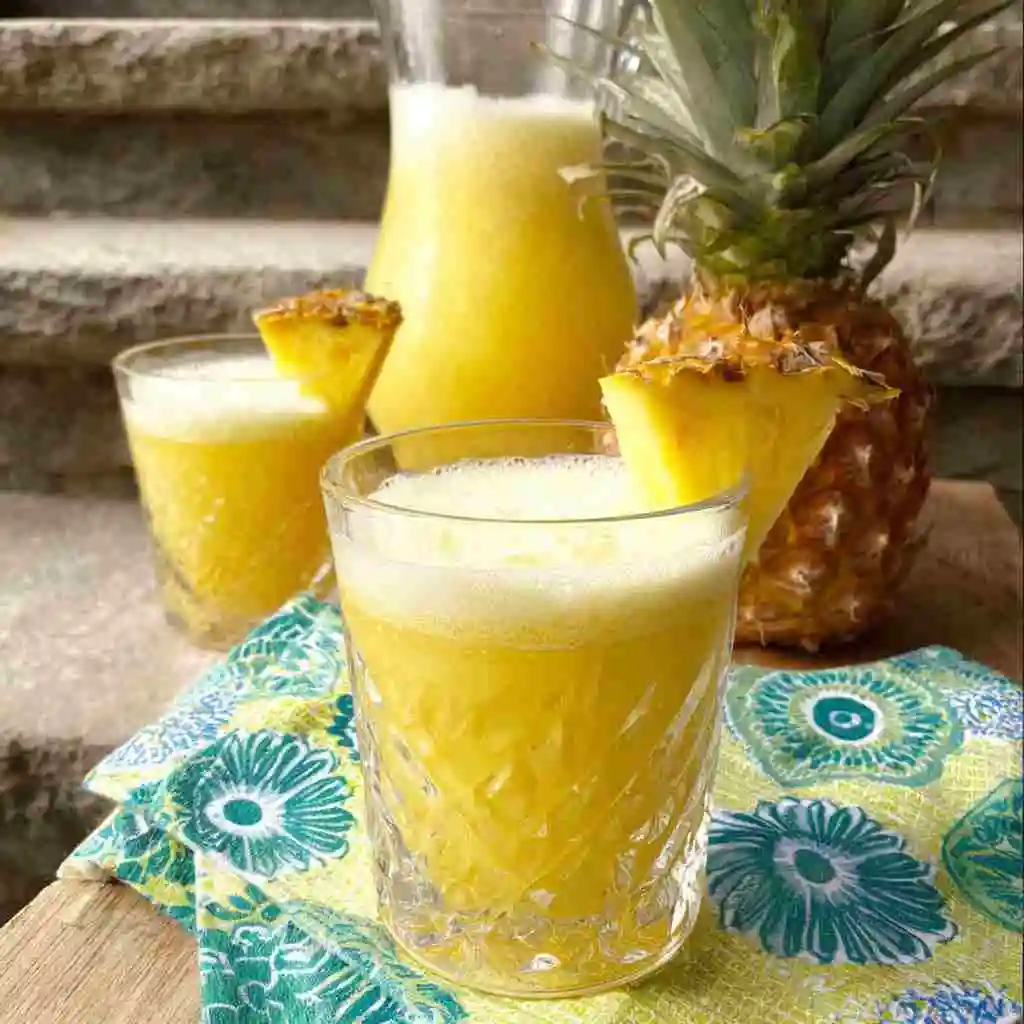 Pineapple Agua Fresca: Easy, Healthy, and Naturally Refreshing 11 pineapple agua fresca served in iced glasses with garnish